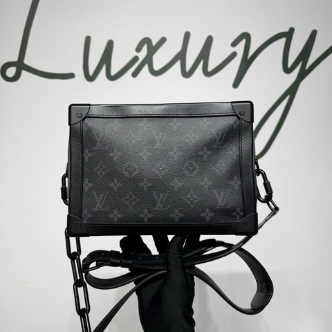 Louis Vuitton LV 路易威登 Soft trunk 中號黑武士黑花軟盒子鏈條包 尺寸25×10×18cm 芯片款 男女通用