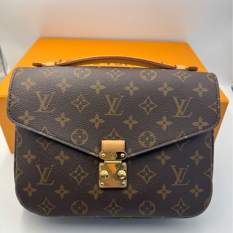 Louis Vuitton路易威登老花郵差包，芯片款，中號