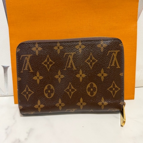 lv 粉紅色 長夾