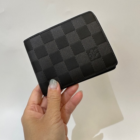 LV 黑灰棋盤格牛皮Multiple 5卡對開短夾