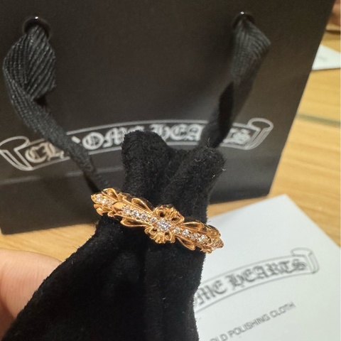 Chrome hearts 22k克羅心十字花白鑽戒指