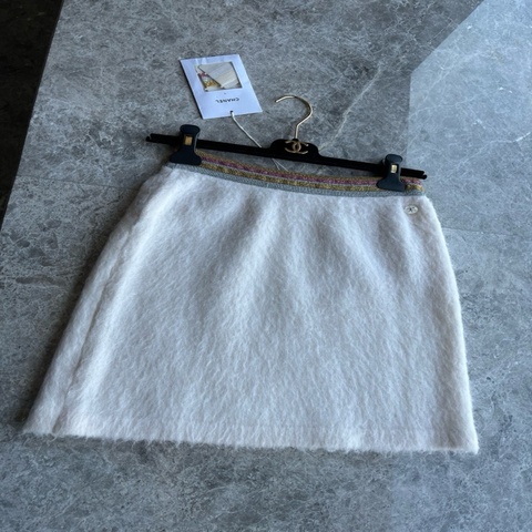 Chanel19B白色马海毛半裙fr34~~