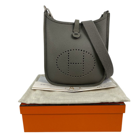 △ HERMES 愛馬仕 0L Gris Meyer Clemence Calfskin Palladium Plated Metal Evelyn 16 Shoulder Bag 積雨雲灰色粒紋小牛皮鍍鈀金屬肩背包-267018084