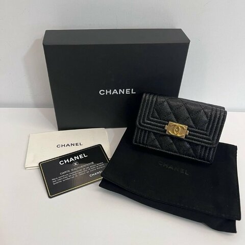 Chanel Boy黑金三摺短夾