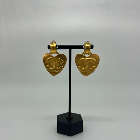 CHANEL 95/P 復古金愛心耳夾