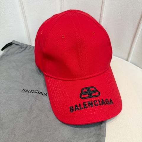 BALENCIAGA 黑字刺繡LOGO棒球帽 XC719