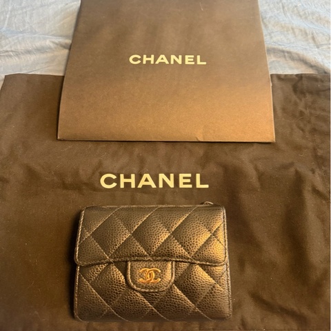 Chanel 銀包  Ap0231 金扣黑色荔枝皮啪鈕垂蓋銀包