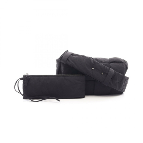 BOTTEGA VENETA PADDED TECH CASSETTE 單肩斜背包 628951 尼龍 黑色