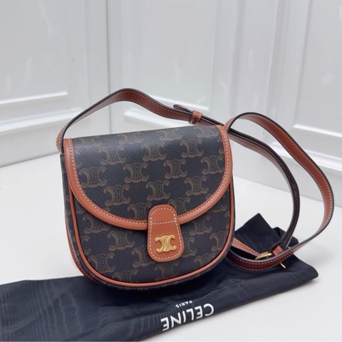 Celine 老花 馬鞍包 15*13*4  99新配件塵袋