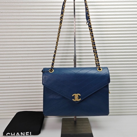 Chanel香奈兒V紋信封包單肩包 28開