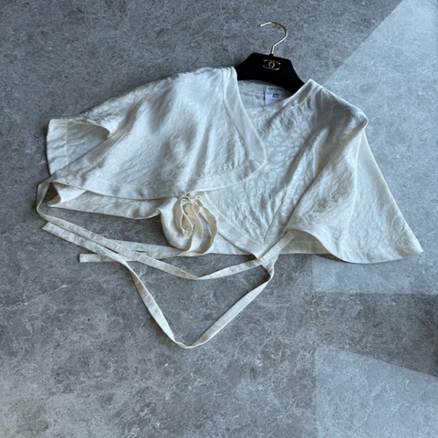 Chanel23A达喀尔系列白色豹纹真丝斗篷fr38~~