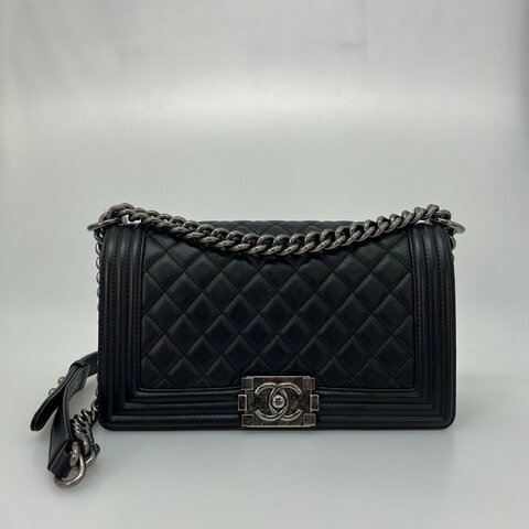 CHANEL BOY 25 側背包 黑荔枝銀扣 A67086/晶片款