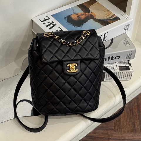 CHANEL 季節款 黑羊皮薩爾茨堡雙肩後背包 保卡款27開