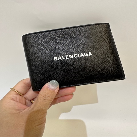 Balenciaga 黑牛皮對開8卡短夾