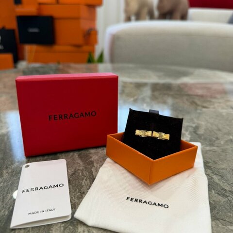 SALVATORE FERRAGAMO  經典蝴蝶結耳環