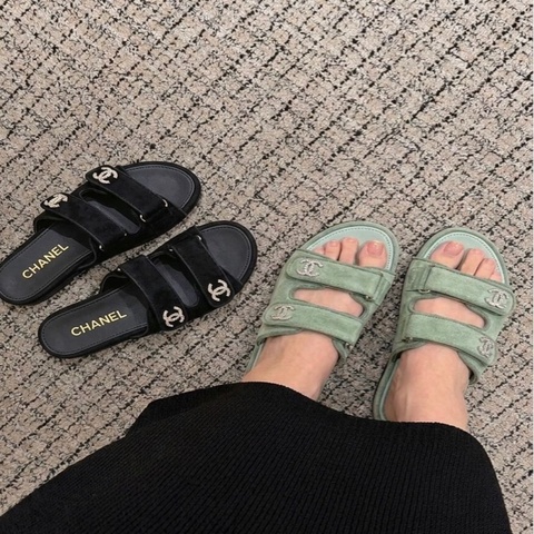 CHANEL✨超顯白雙C釦拖鞋 #40