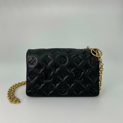 LV M82116/晶片款 Pochette Coussin 黑壓紋肩背包