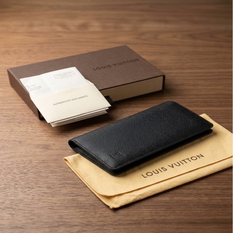 Louis Vuitton 路易威登 Brazza TAIGA 長夾 Portefeuille Brazza