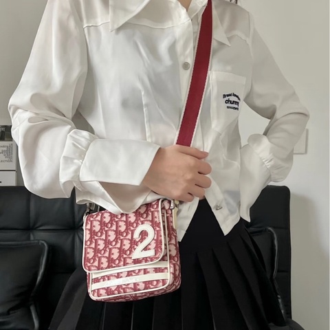 382762