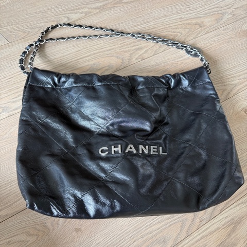 Chanel 22小號 牛皮 銀色 芯片款