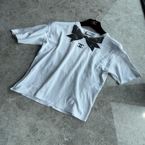 Chanel中古蝴蝶结白色短袖~~