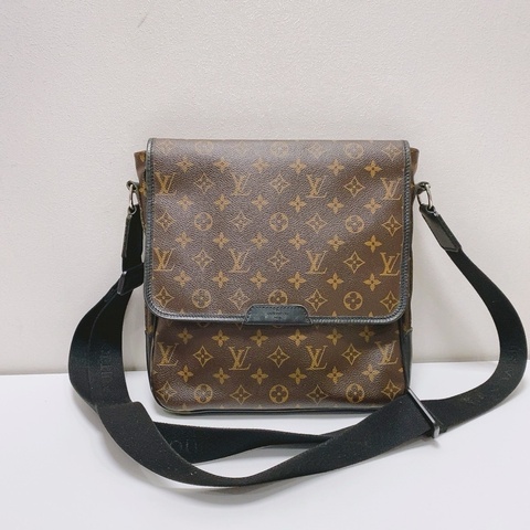 LV 路易威登老花斜挎邮差包
