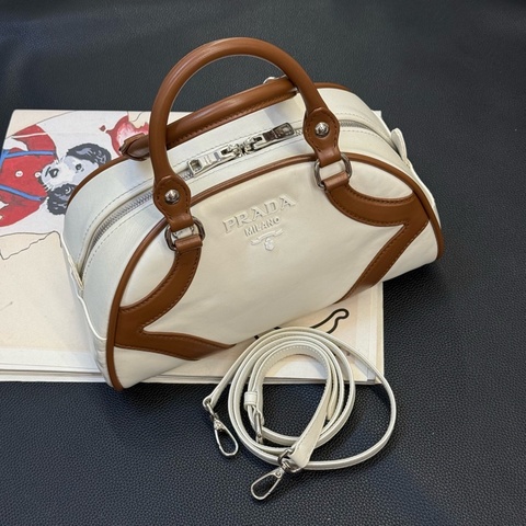 prada 保齡球