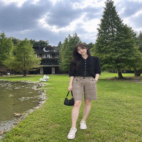 BURBERRY 倫敦 黑色荷葉滾邊7分袖戰馬襯衫
