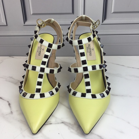 VALENTINO 華倫天奴鉚釘高跟鞋 尺碼35.5碼數，跟高10cm