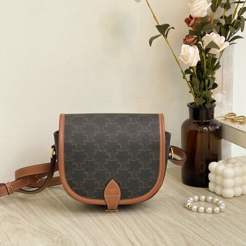 CELINE Triomphe帆布中型Folco手袋