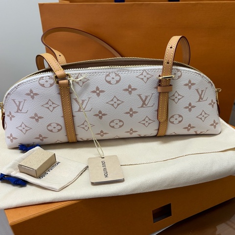 LV Squire East-West (2026早秋系列） 全新品