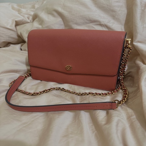 Tory Burch 鏈條防刮皮革斜背包 磚紅色