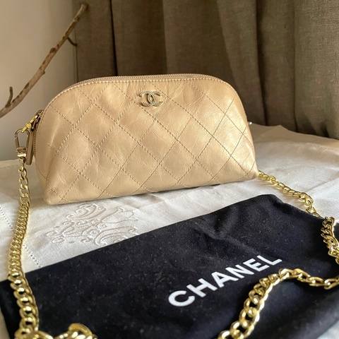 Chanel 香奈兒小包，手拿包/化妝/盥洗包💕肩背/斜背/腰包💕正品💕良好💕自＋鏈斜背升級最🔥WOC