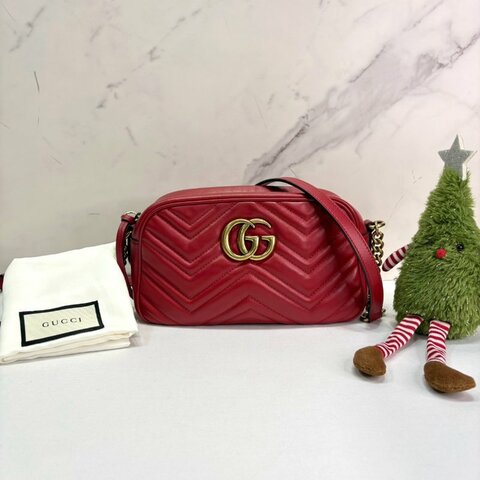 GUCCI GG Marmont紅色拉鍊相機包
