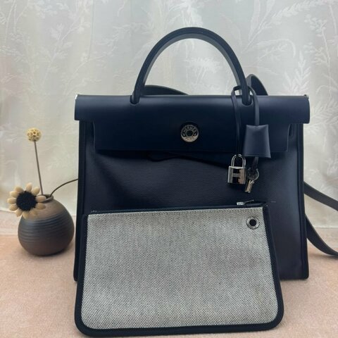 Hermès 愛馬仕 Herbag 31 銀扣手提斜挎包