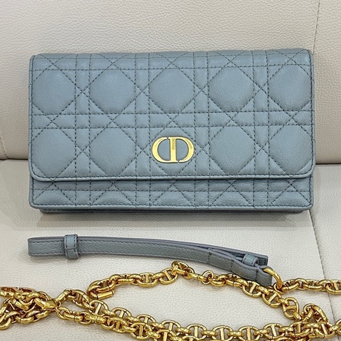 Dior迪奧 Caro牛皮純色藤格紋字母logo腰包胸包 尺寸20×12×3。