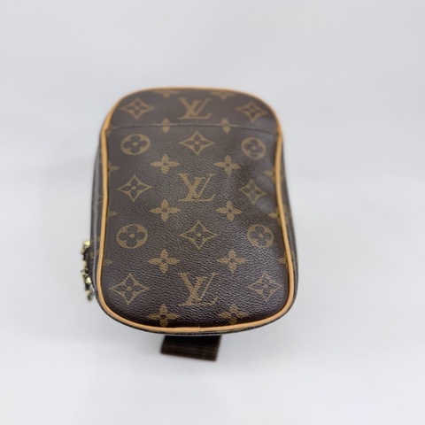 LV 老花前口袋胸口包