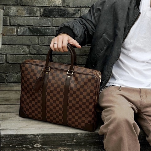 【拎出你的職場態度💼商務精英必備😎】LV Porte Documents Voyage 棕色棋盤格 牛皮手提公文包