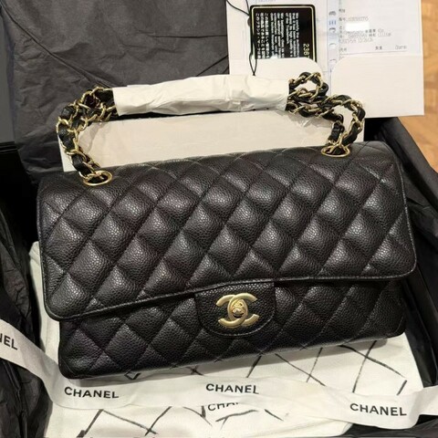 Chanel cf medium caviar 
Black x ghw