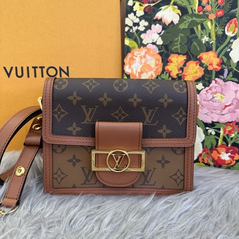 Louis VuittonLV路易威登 Dauphine 達芙妮小號 磁扣開合徽標Logo 帆布 單肩包