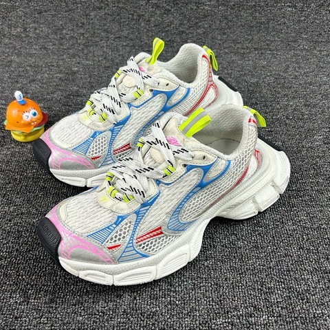 Balenciaga巴黎世家3XL白红蓝做旧 尺码：37 码