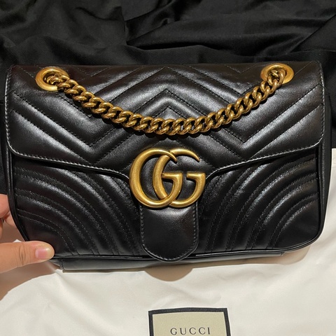 GUCCI MARMONT 馬夢系列黑金釦26CM （25X6.5X15）