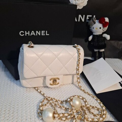 二手超新 芯片款CHANEL 24S 金釦白色羊皮 珍珠雙鍊 Mini Flap CF 肩背包