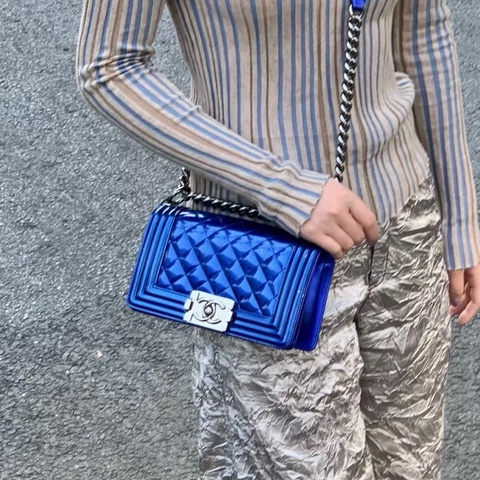 💎Chanel香奈兒｜Leboy 電光藍漆皮銀扣｜小號｜98新