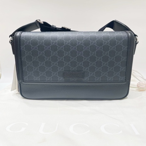 未使用 古馳/Gucci 飾標牌中號GG斜挎包，23.5x28.5x8  黑標043