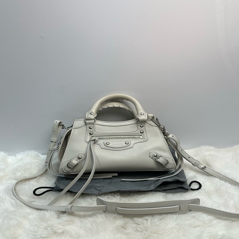 Balenciaga巴黎世家Neo Classic mini 白色機車包 手柄有使用痕跡
