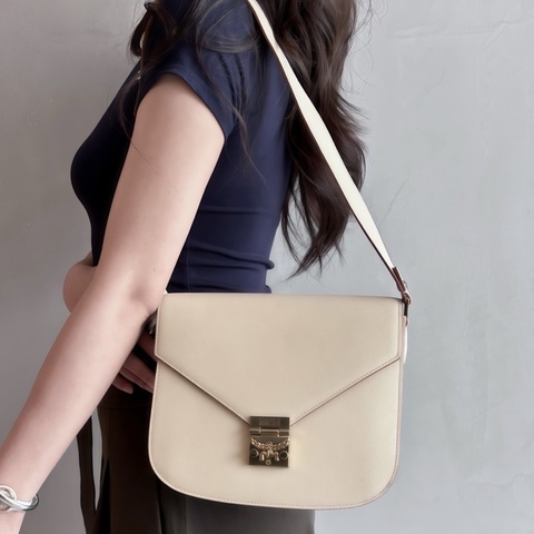 MCM馬鞍郵差包 Pactricia 米色銀扣 小方包單肩包