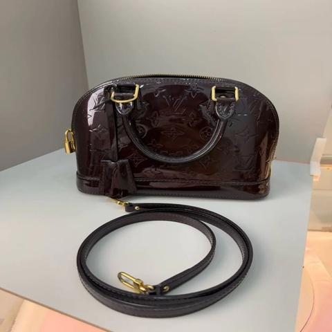 lv alma bb
