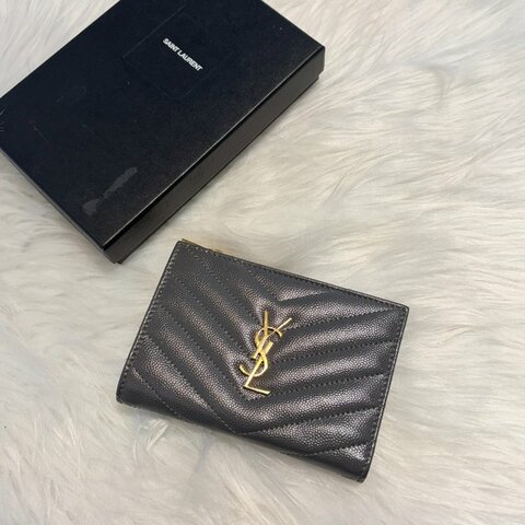 YSL魚子醬內扣短夾 灰色