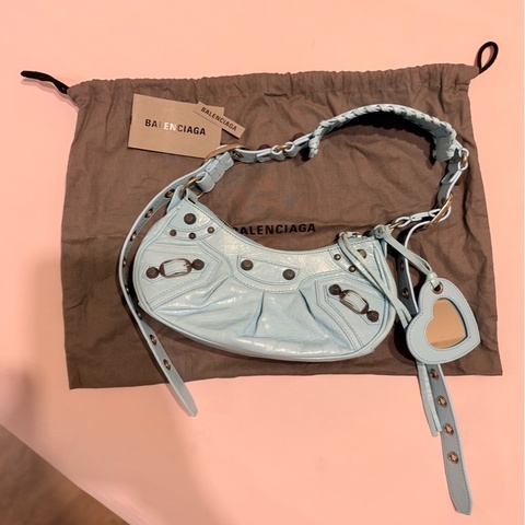 BALENCIAGA LeCagole機車月牙包 xS牛皮革肩背包